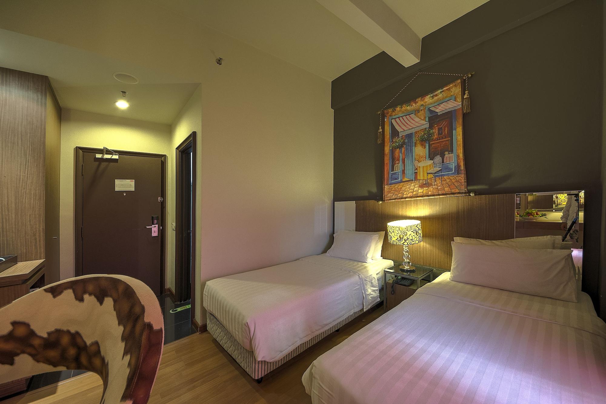 Arenaa Deluxe Hotel Malacca Exterior photo